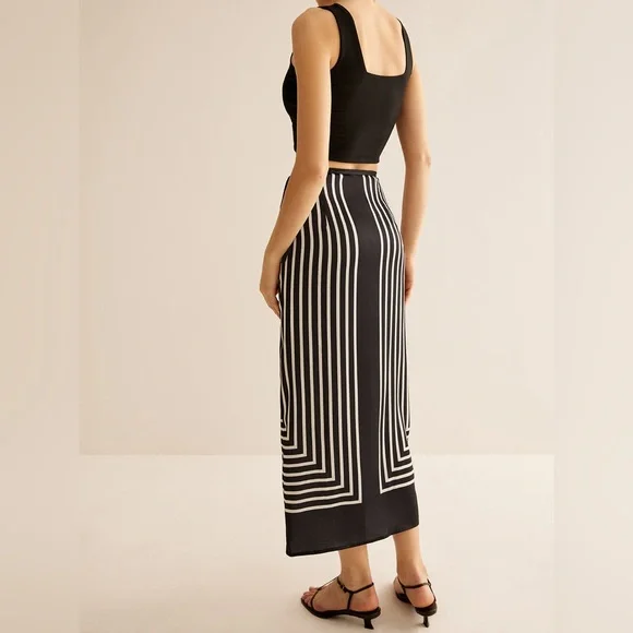 Commense‎ Geometric Pinstripe Satin Wrap Tie Skirt size M/6 - Picture 3 of 6